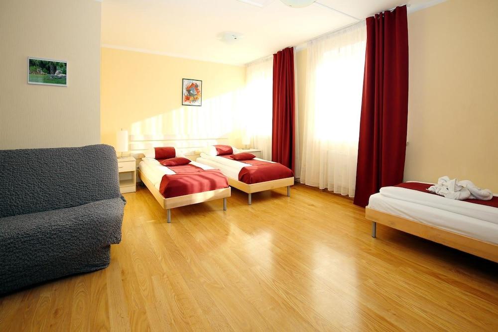 Apart Hotel Tomo Free Parking Riga Exterior photo