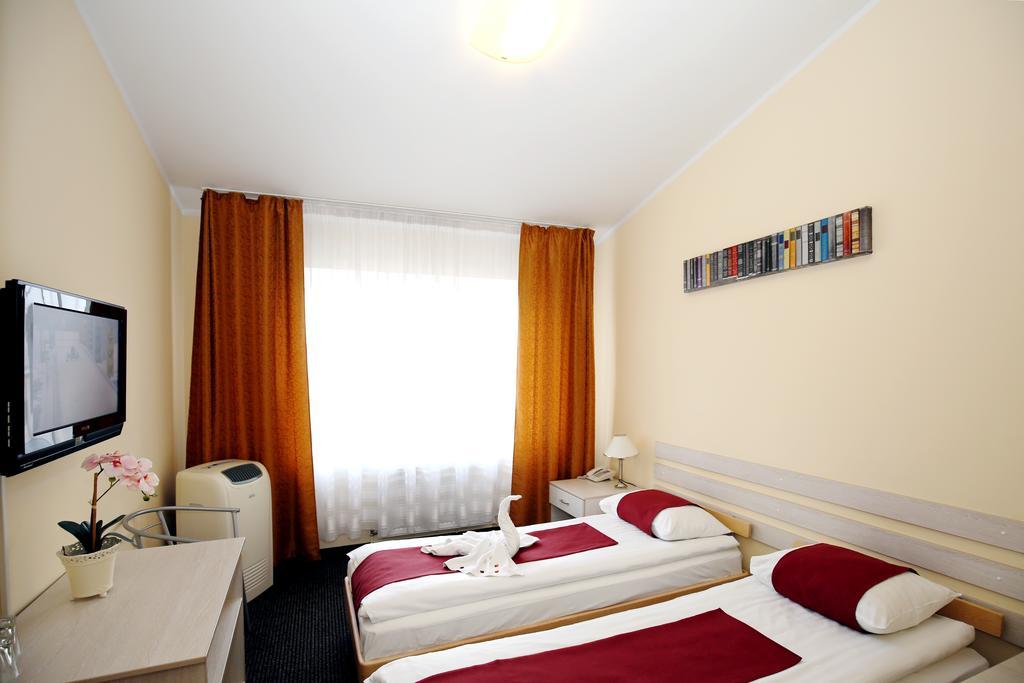 Apart Hotel Tomo Free Parking Riga Exterior photo