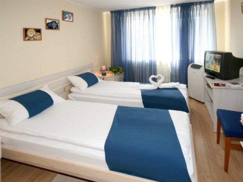 Apart Hotel Tomo Free Parking Riga Exterior photo