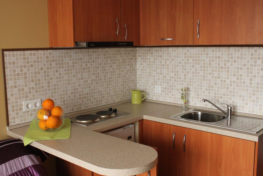 Apart Hotel Tomo Free Parking Riga Exterior photo