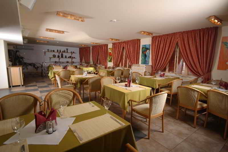 Apart Hotel Tomo Free Parking Riga Exterior photo